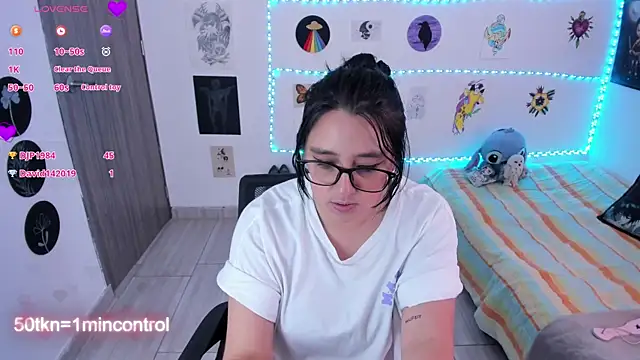 cherry_blush_ (F young) - 🍒 Show boobs + 3 min control domi
