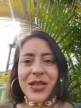 lunagreen_1 (F young) - Show Boobs