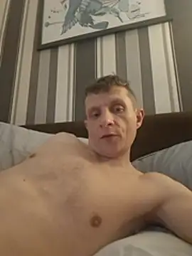 bigdmasked - BigDmasked's free webcam - UK Sex Cams