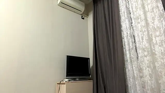 BlushingTask live webcam show