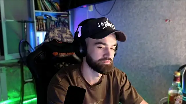 _Serious_Man webcam