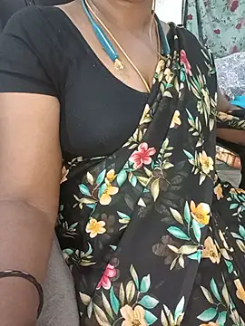 Tamil-hotwife webcam