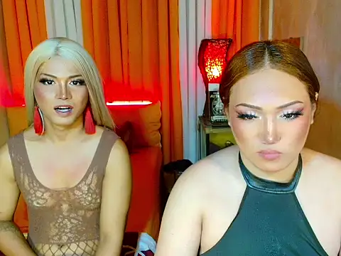 Phenomenal_Shemale webcam
