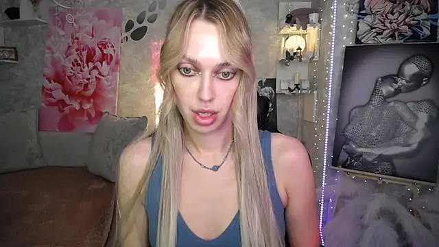NickyAdamidi webcam