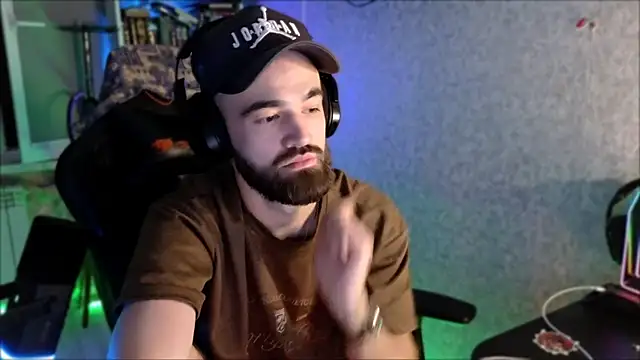 _Serious_Man webcam