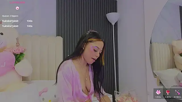 Madiee_Rhea webcam