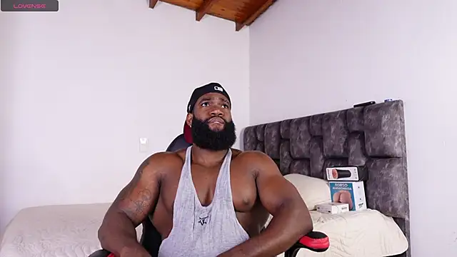 james_musclebbc (M young) - show cum today