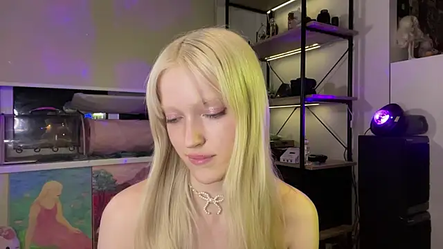 ShoshanaNogueras webcam