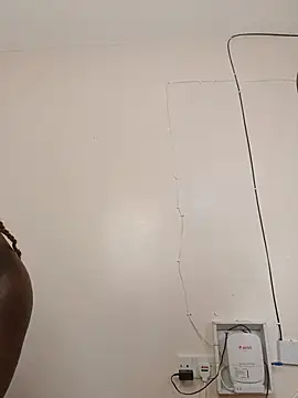 Black_prettty live cam on StripChat