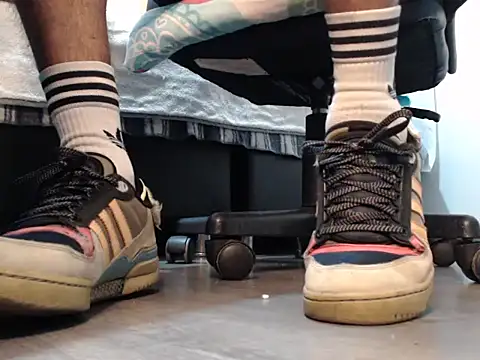 thomass1018 webcam