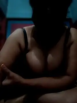 Priyanka-Love143 webcam