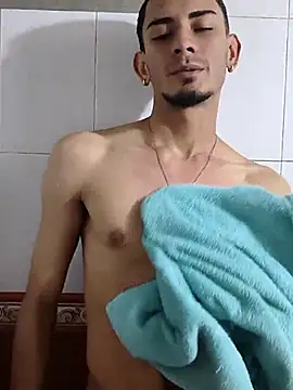 exlifer (M young) - Take a shower