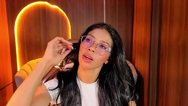 Alina_b_ webcam