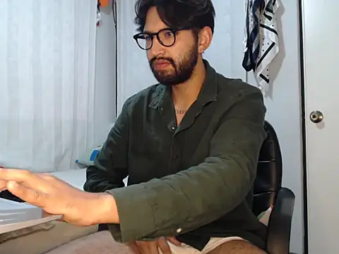 thomass1018 webcam