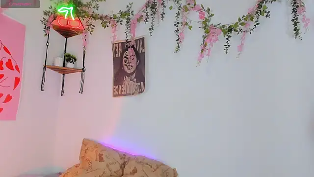 MarieTaylor_ webcam