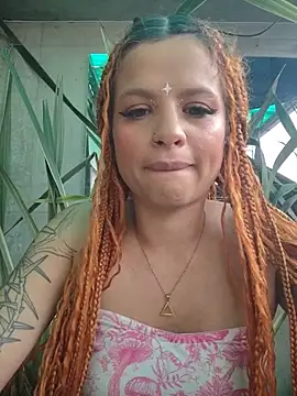 cataleya_16 (F young) - Off bra in bar public🔥🥵