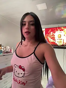LilacNoir webcam