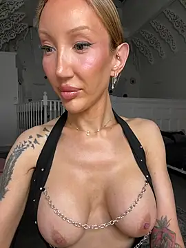Allana29 live webcam show