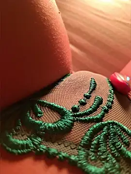 SexyErola27 live cam