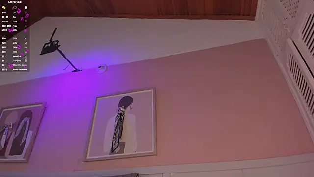 elodie_walker webcam