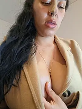 luianna (F young) - Take off my full top