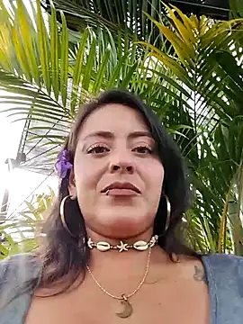 LUNAGREEN_1 live webcam show