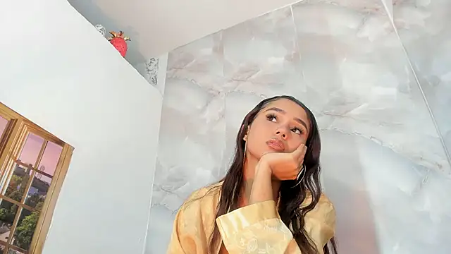 MarianaManzur webcam