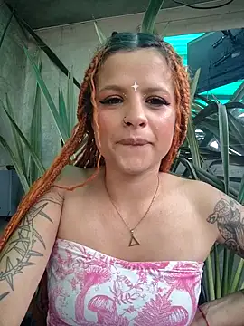 cataleya_16 (F young) - Off bra in bar public🔥🥵