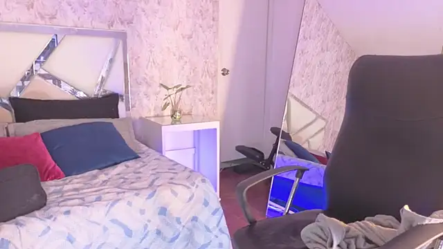 dave_eliot (M twink) - flash ass with oil