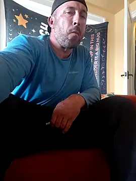 brucejuce6669 - Brucejuce6669's free webcam - UK Sex Cams