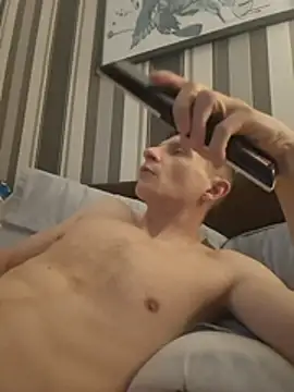 bigdmasked - BigDmasked's free webcam - UK Sex Cams