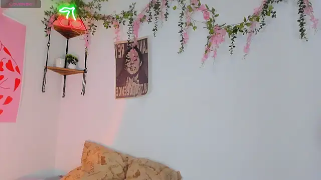 MarieTaylor_ webcam