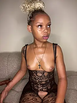 sexyie_caramel webcam