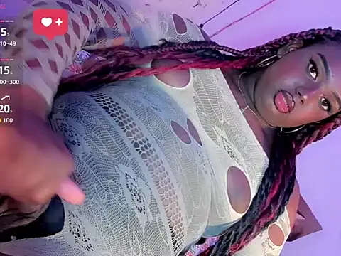 Hugemonsterblack webcam