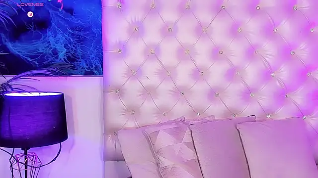 Keira_Fox31 webcam