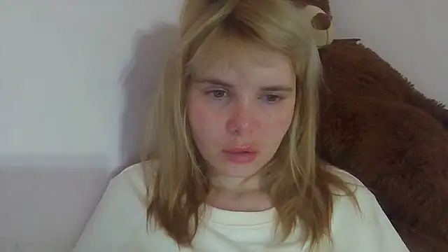 HornyElena webcam