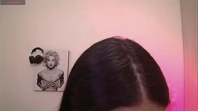 Millie_bobby webcam