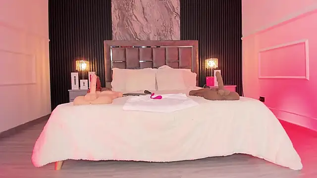 Laureenwells live webcam show