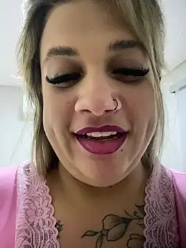 kahreal live cam