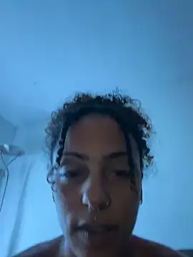 SweetPetiteNoir live webcam show