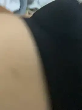 Mon_04 live webcam show