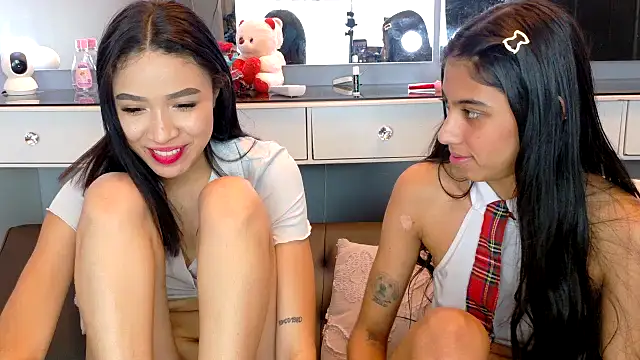 velvetmia68 webcam