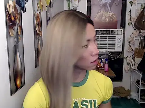urasianfairyxx webcam