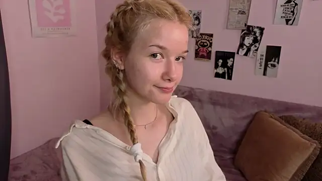 BeataWheat live webcam show