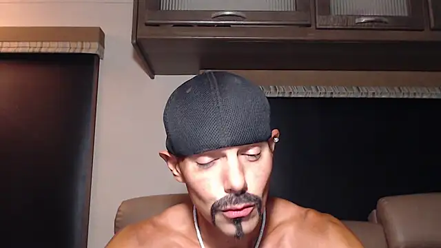 ThickD2C live webcam show