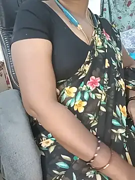 Tamil-hotwife webcam