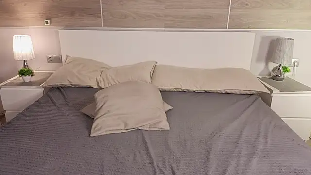 MeridethShumpert webcam