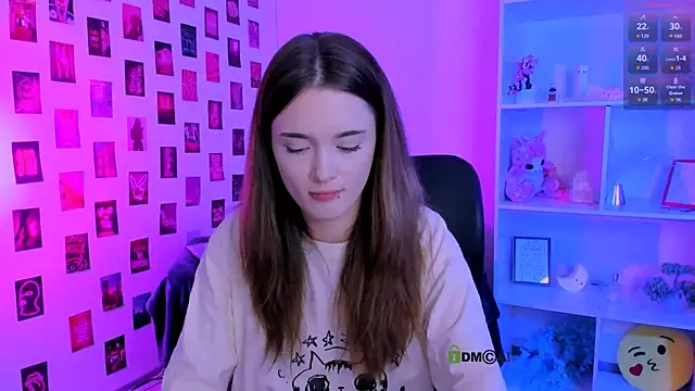 liana_kisses (F teen) - show ass