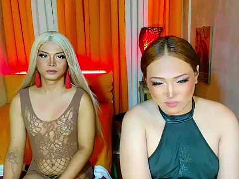 Phenomenal_Shemale webcam