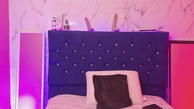 Dakotaa_Johnson webcam